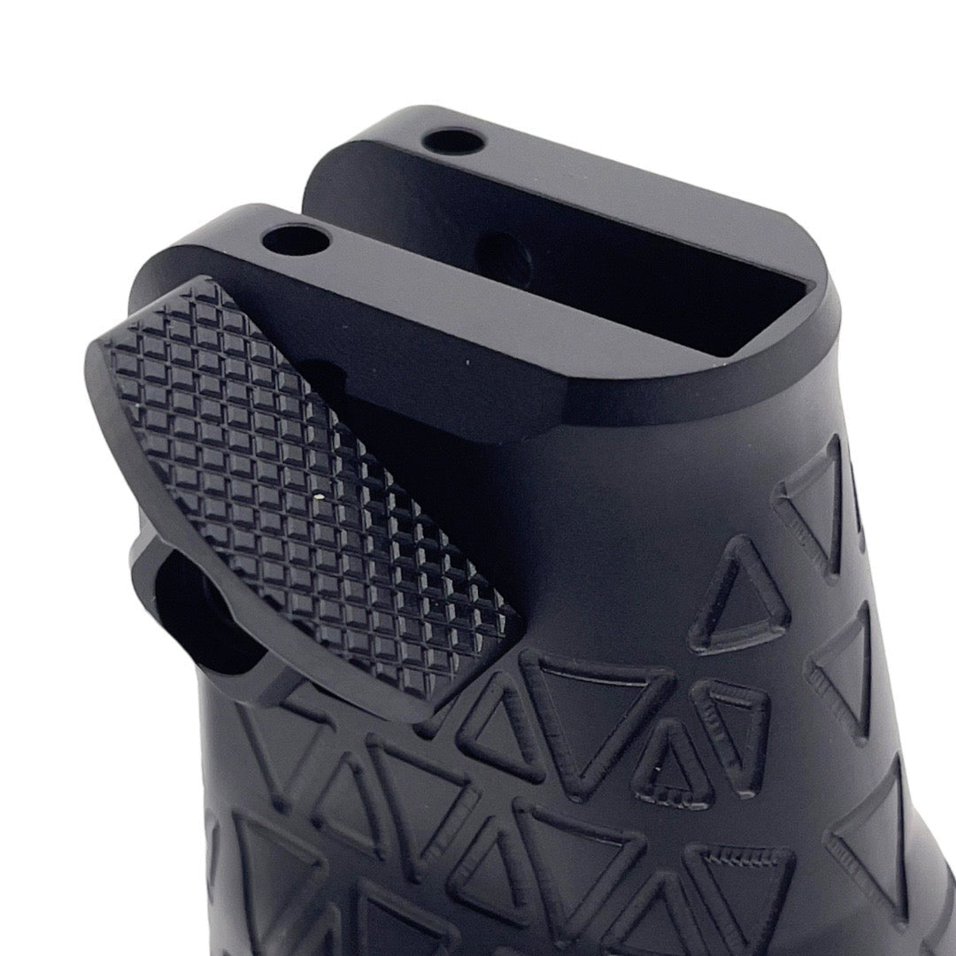 Saber Tactical AR-Style Vertical Grip ST0050